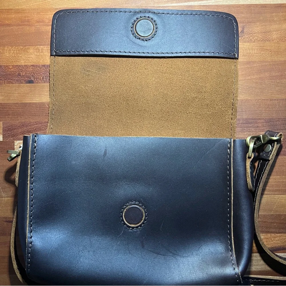 Portland Leather Goods, Metro Mini Crossbody, Magnetic Closure, w/Strap, Brown - Picture 6 of 6